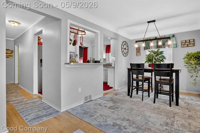 2957 Royal Avenue, Berkley, MI 48072