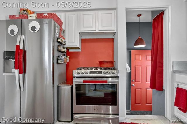 2957 Royal Avenue, Berkley, MI 48072