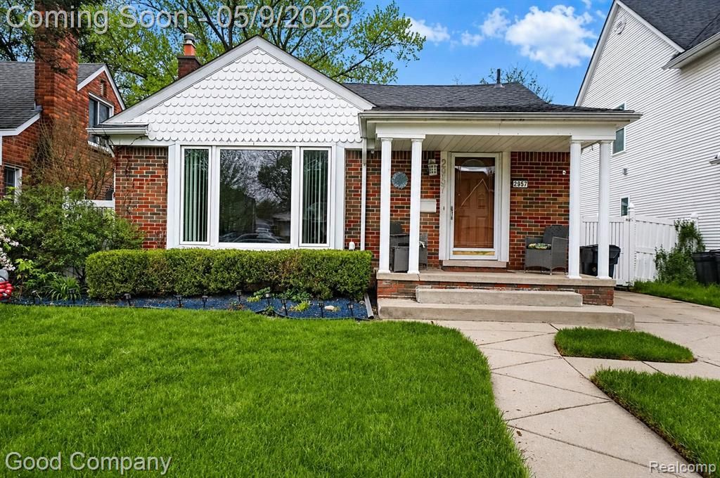 2957 Royal Avenue, Berkley, MI 48072