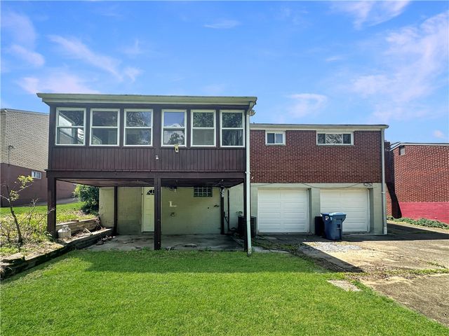 206 Shannon Heights Dr Suite 205, Verona, PA 15147