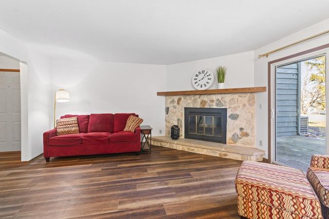 650 Dundee LANE, Hartland, WI 53029