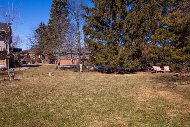 650 Dundee LANE, Hartland, WI 53029