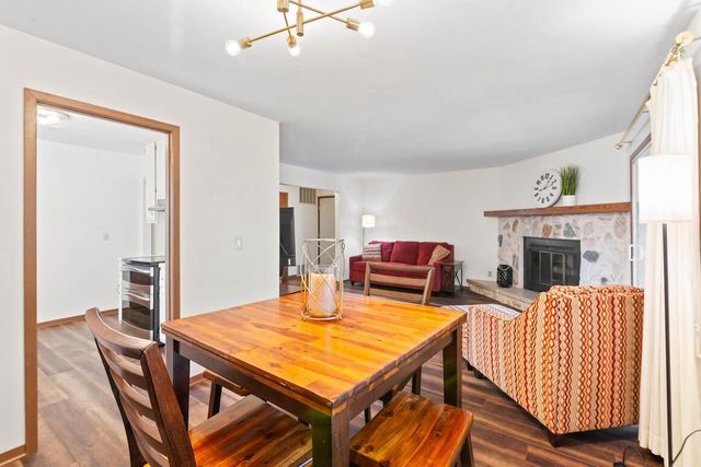 650 Dundee LANE, Hartland, WI 53029