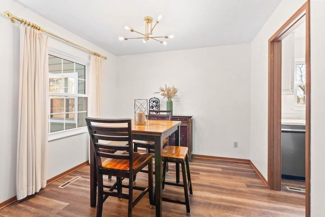 650 Dundee LANE, Hartland, WI 53029