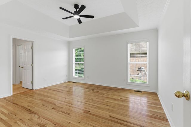 235 Osprey Dr, Gallatin, TN 37066