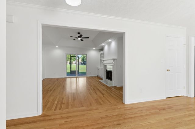 235 Osprey Dr, Gallatin, TN 37066