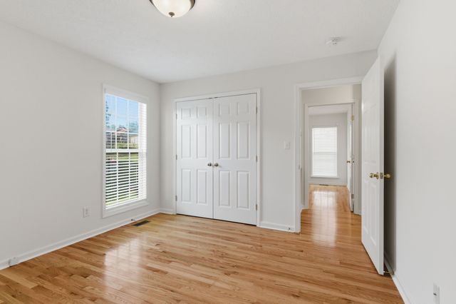 235 Osprey Dr, Gallatin, TN 37066
