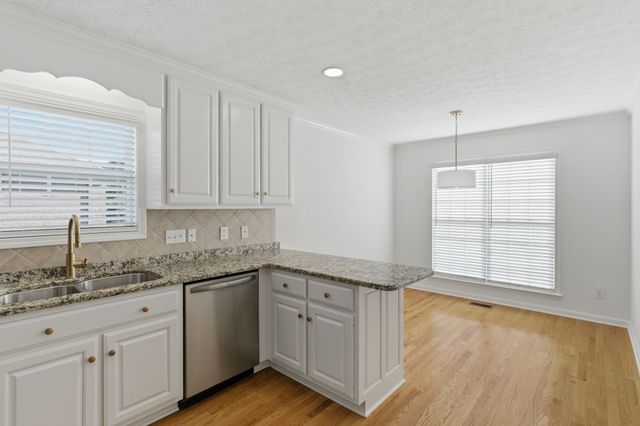 235 Osprey Dr, Gallatin, TN 37066