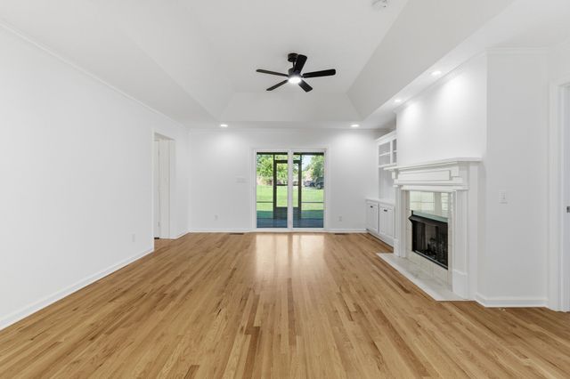 235 Osprey Dr, Gallatin, TN 37066