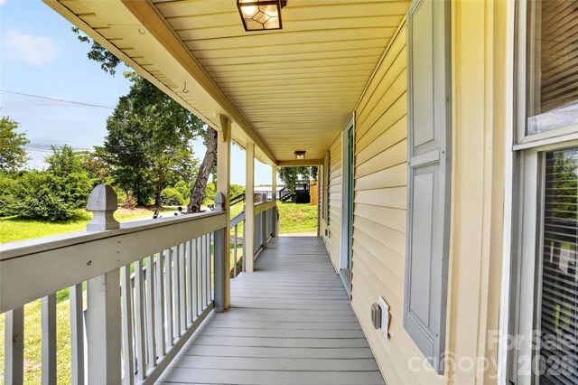 384 Grace Avenue NW, Concord, NC 28027