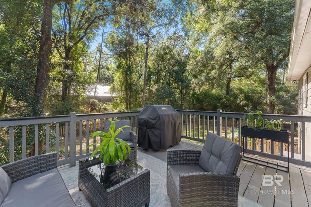 698 Cedar Avenue, Fairhope, AL 36532