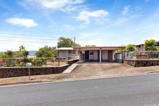 286 Hoomalu Street, Pearl City, HI 96782