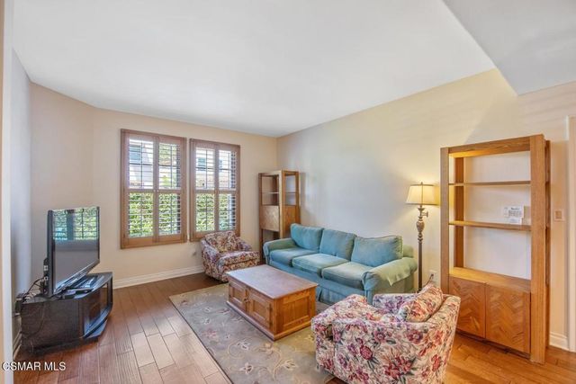 23056 Park Privado, Calabasas, CA 91302