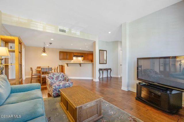 23056 Park Privado, Calabasas, CA 91302