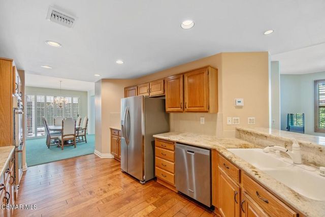 23056 Park Privado, Calabasas, CA 91302