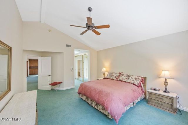 23056 Park Privado, Calabasas, CA 91302