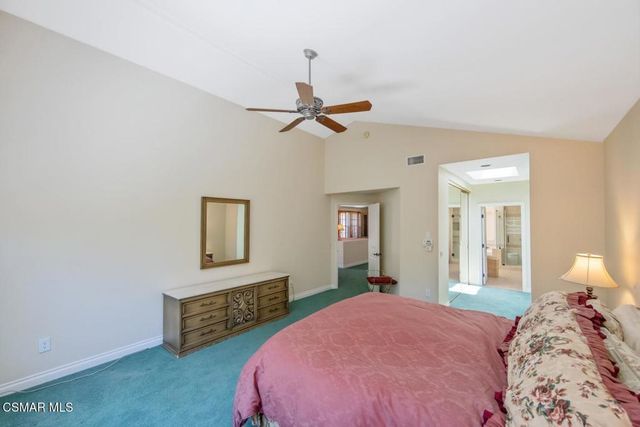 23056 Park Privado, Calabasas, CA 91302