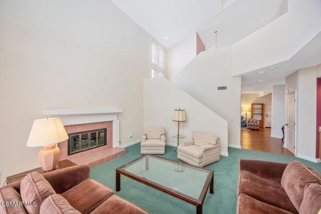 23056 Park Privado, Calabasas, CA 91302