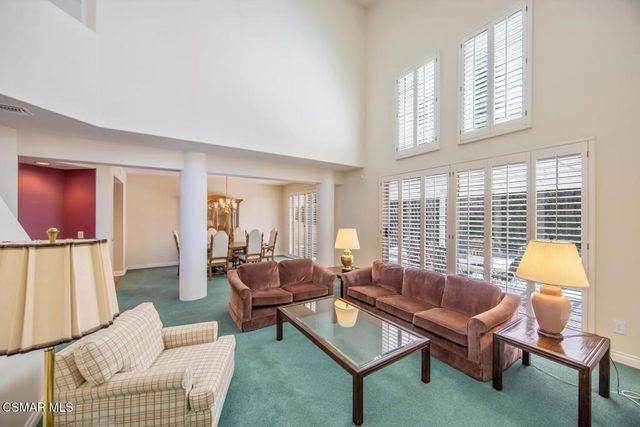 23056 Park Privado, Calabasas, CA 91302