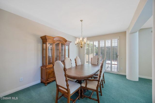23056 Park Privado, Calabasas, CA 91302