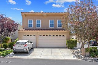 23056 Park Privado, Calabasas, CA 91302