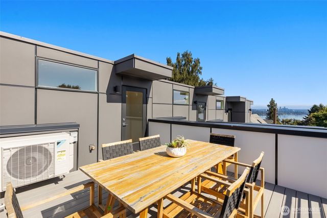 3406 E Spring Street, Seattle, WA 98122