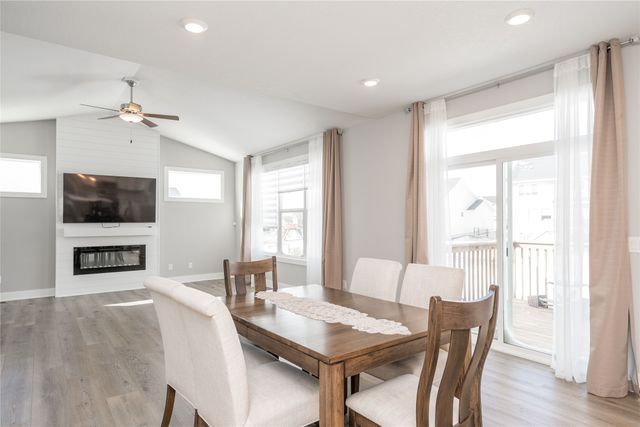 1402 NW Reinhart Drive, Ankeny, IA 50023