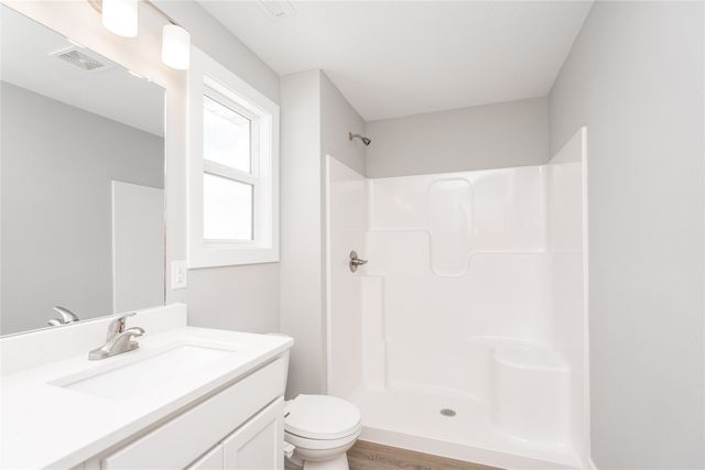 1402 NW Reinhart Drive, Ankeny, IA 50023