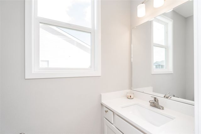 1402 NW Reinhart Drive, Ankeny, IA 50023