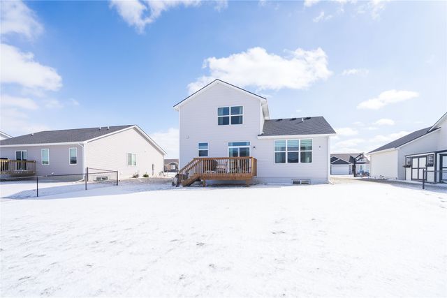 1402 NW Reinhart Drive, Ankeny, IA 50023