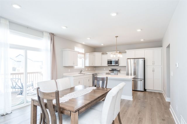 1402 NW Reinhart Drive, Ankeny, IA 50023