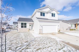 1402 NW Reinhart Drive, Ankeny, IA 50023