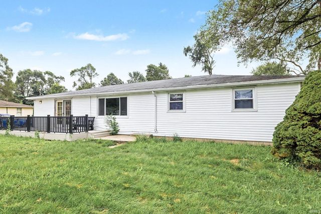 29528 San Lucia Drive, Elkhart, IN 46514
