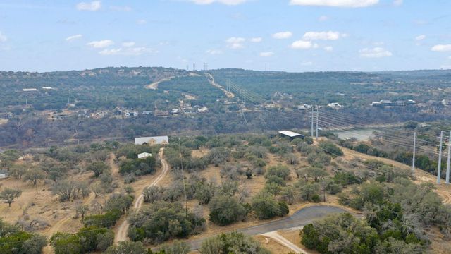 2001 Performer RD, Spicewood, TX 78669