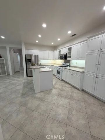 106 Fernpine, Pomona, CA 91767