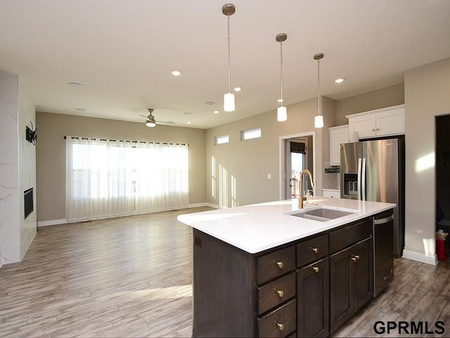 18421 Merion Drive, Omaha, NE 68136