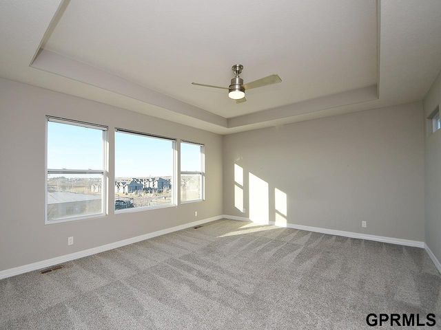 18421 Merion Drive, Omaha, NE 68136