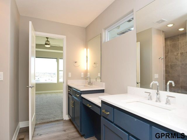 18421 Merion Drive, Omaha, NE 68136