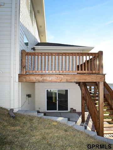 18421 Merion Drive, Omaha, NE 68136