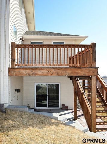 18421 Merion Drive, Omaha, NE 68136