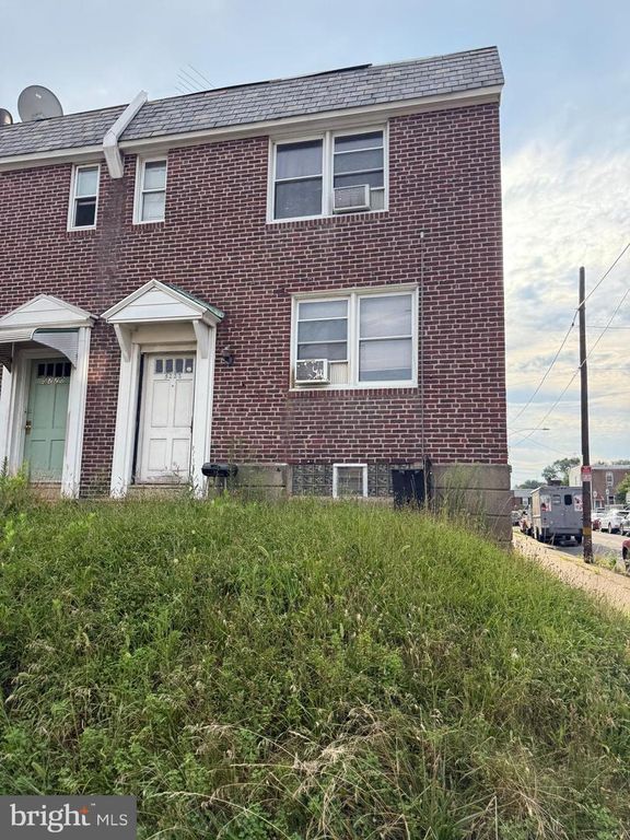5222 N FRONT ST, PHILADELPHIA, PA 19120 — exterior