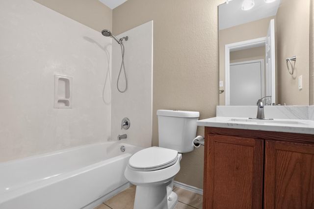111 Mossy Rock CV, Hutto, TX 78634