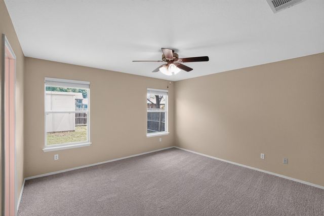 111 Mossy Rock CV, Hutto, TX 78634