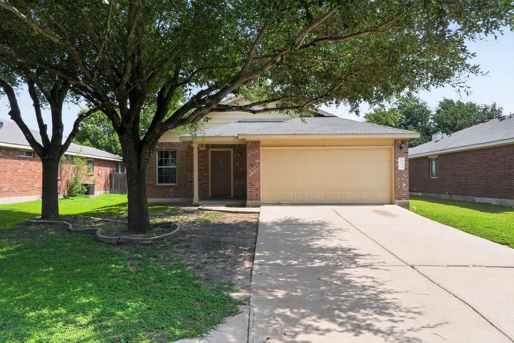 111 Mossy Rock CV, Hutto, TX 78634