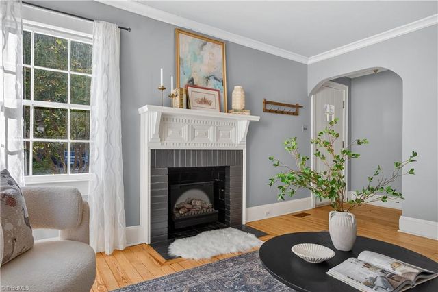 2124 Konnoak View Drive, Winston-salem, NC 27127