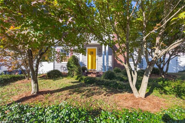 2124 Konnoak View Drive, Winston-salem, NC 27127