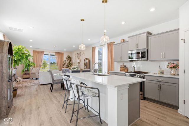 7401 Cella Lane, Mccordsville, IN 46055
