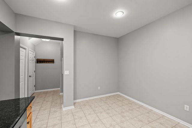 5970 W 16th Street 711, Saint Louis Park, MN 55416