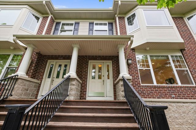 5970 W 16th Street 711, Saint Louis Park, MN 55416