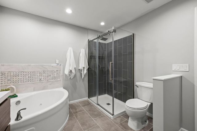 5970 W 16th Street 711, Saint Louis Park, MN 55416